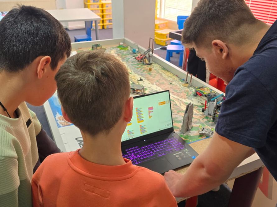 Informatica, programare, cybersecurity, Cyberbullying ARRA CLUB
