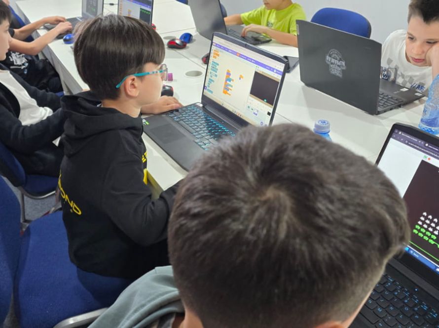 Programare si informatica pentur copii la ARRA CLUB